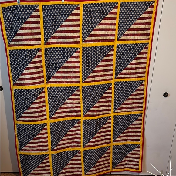 Patriotic Red White & Blue Flag Quilt